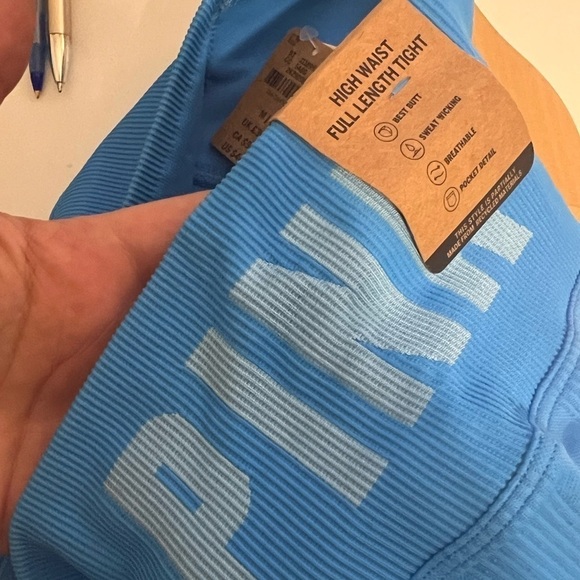 NWT Victoria Secret PINK Neon Blue Seamless Workout Leggings Medium - Picture 6 of 7